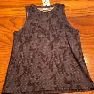 Black camo chill tank
